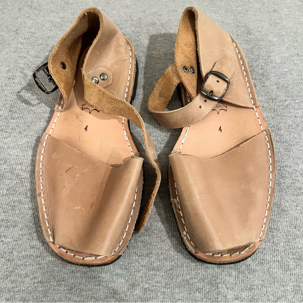 Pons Tan Leather Sandals with Buckle
